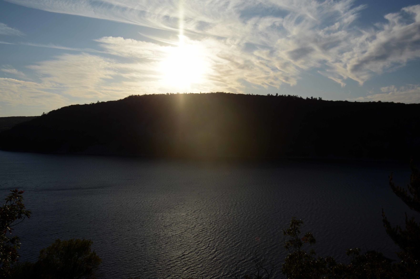 Devil's Lake shows autumn colors, Oct. 18